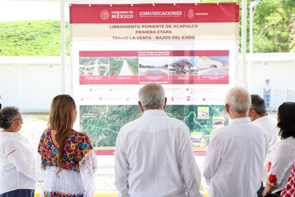 Junto al presidente Andrés Manuel López Obrador, Evelyn Salgado inauguró la obra.