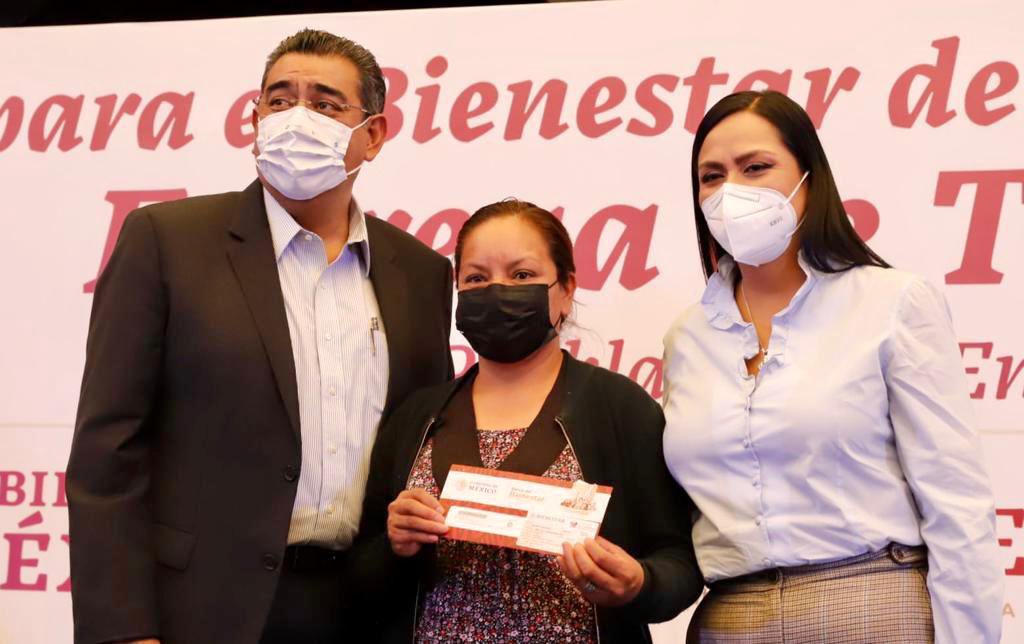 Ariadna Montiel Reyes anuncia nuevos beneficiarios en Puebla