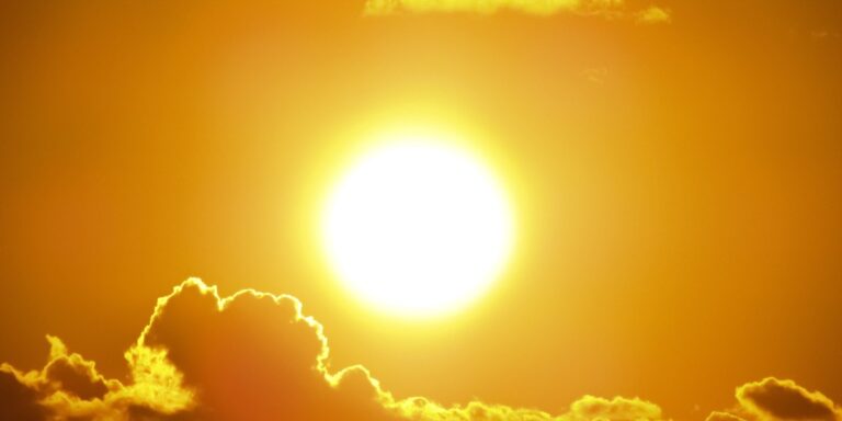 una nave que utiliza luz solar para volar