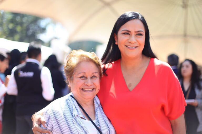 Ariadna Montiel entrega Tarjetas Bienestar en la alcaldía Tlalpan, CDMX