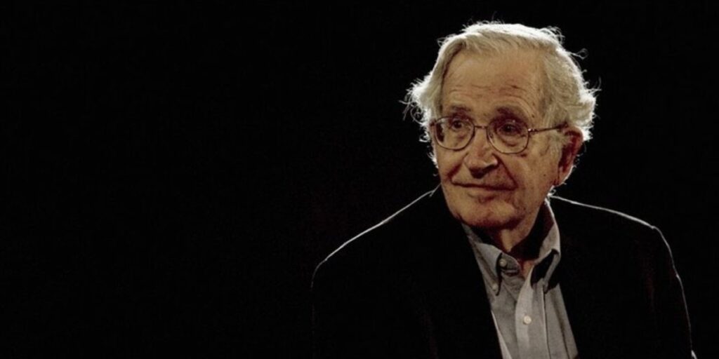 Noam Chomsky habla de la IA