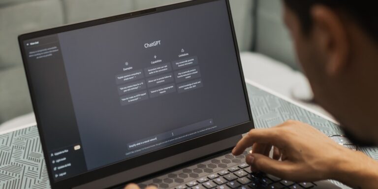 Europa vigila a ChatGPT