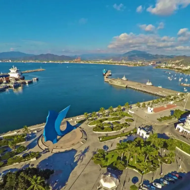 Seguritech: Voluntariado realizó labores de limpieza en playas de Manzanillo, Colima