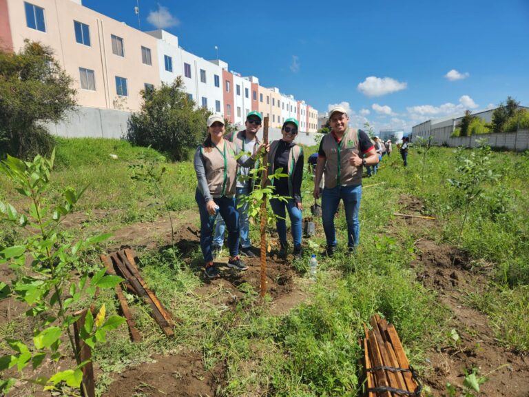 Reforestación en Huejotzingo encabezada por AJEMEX