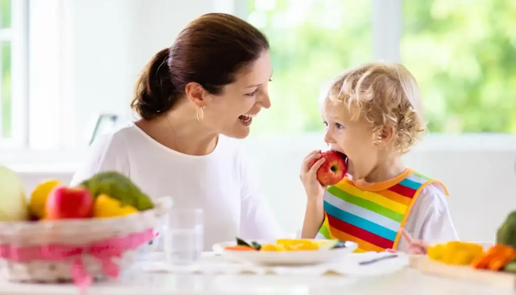 La Cosmopolitana impulsa la nutrición en jóvenes