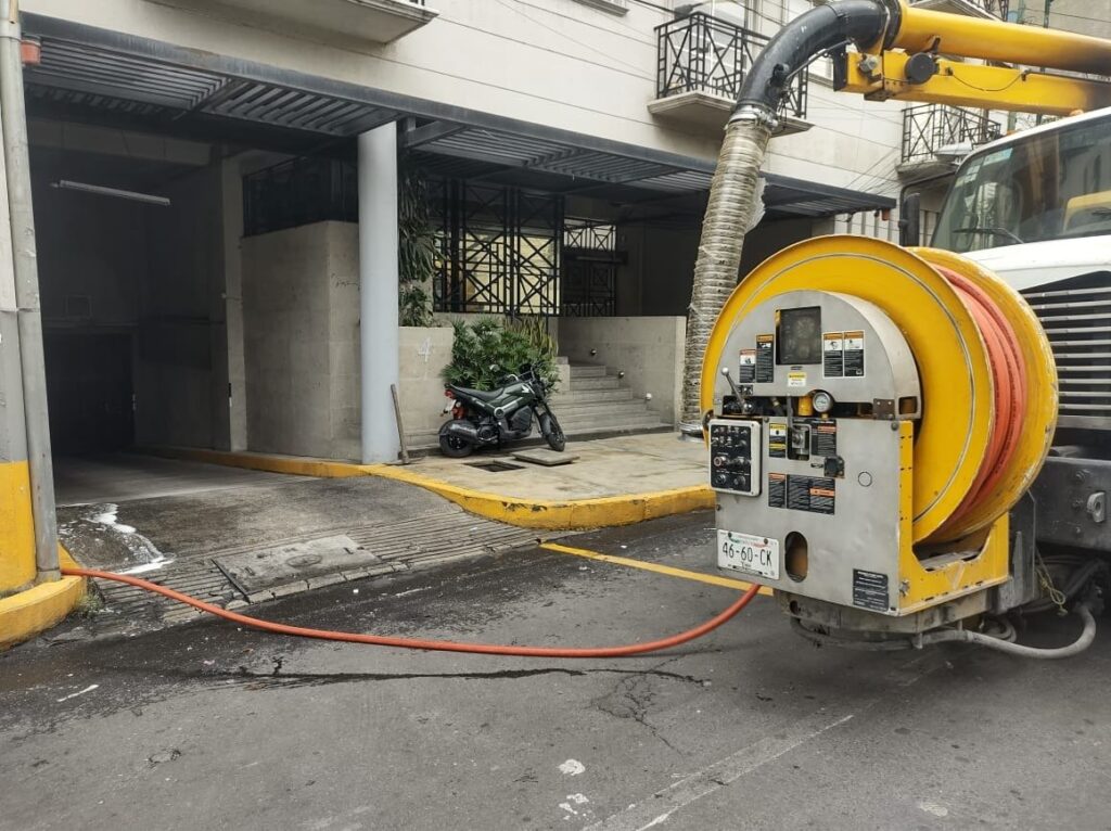 SACMEX atiende anegaciones con Operativo de Lluvias 2024