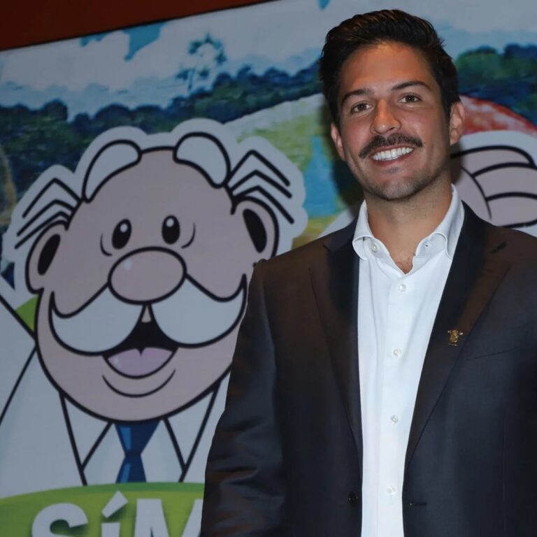 Simi Casa honra la responsabilidad social: Víctor González Herrera