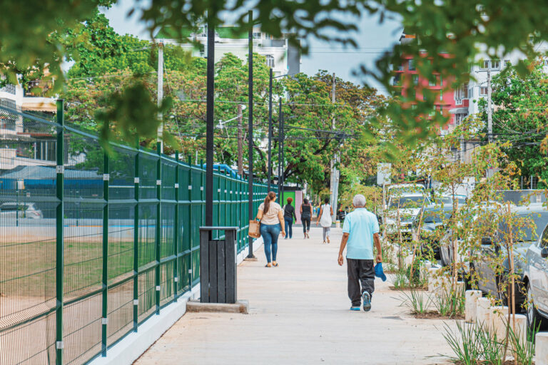 Espacios públicos renovados fortalecen bienestar: Nesim Issa Tafich