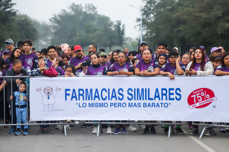 Simicarrera en Monterrey reúne a miles: Víctor González Herrera