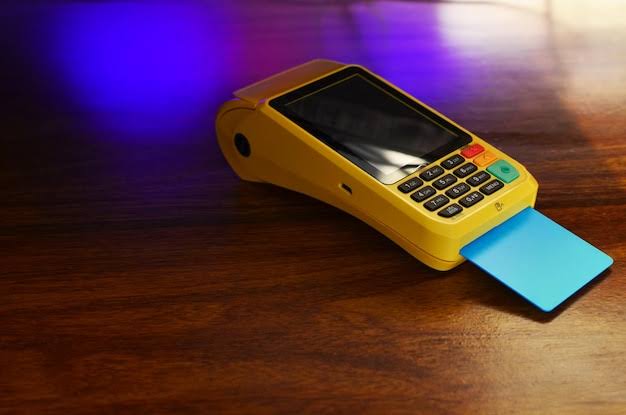 Broxel impulsa economía local con licitación de vales