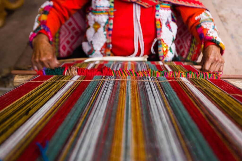 Ricardo José Haddad Musi resalta valor cultural del arte textil mexicano