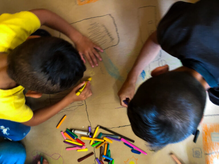 Grupo Kosmos promueve bienestar infantil con iniciativas solidarias