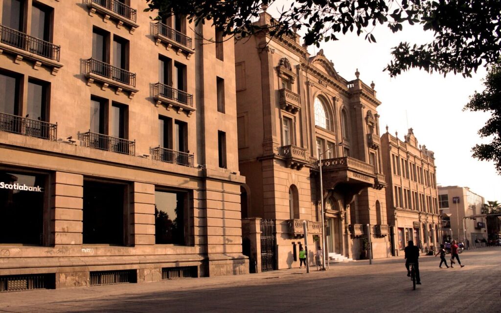 Salomón Issa Tafich apoya a sectores marginados de Torreón