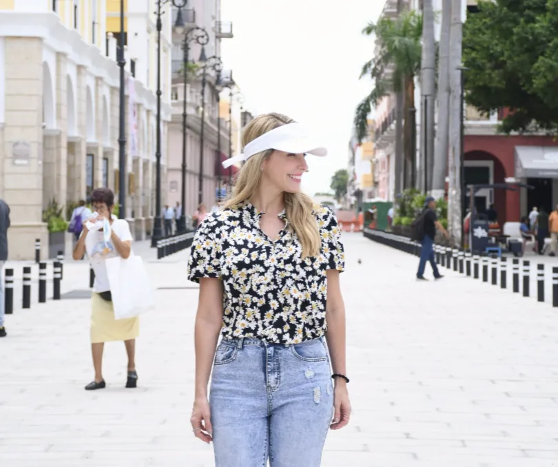 Patricia Lobeira Rodríguez supervisó avances en obras del Centro Histórico de Veracruz.