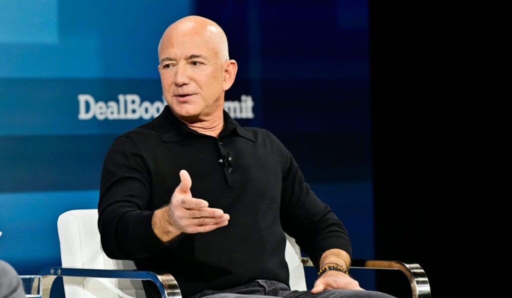 Jeff Bezos imagina un futuro brillante: “En 20 años, millones vivirán en el espacio”