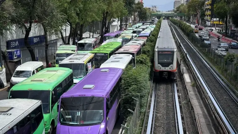 Alfredo Del Mazo Maza impulsa el avance del transporte eléctrico en México