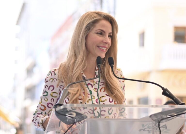 Paty Lobeira impulsa transparencia y estabilidad financiera en el Ayuntamiento de Veracruz.