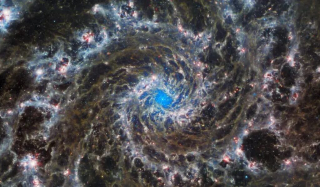 El universo ya pasó su mejor momento: cada vez nacen menos estrellas