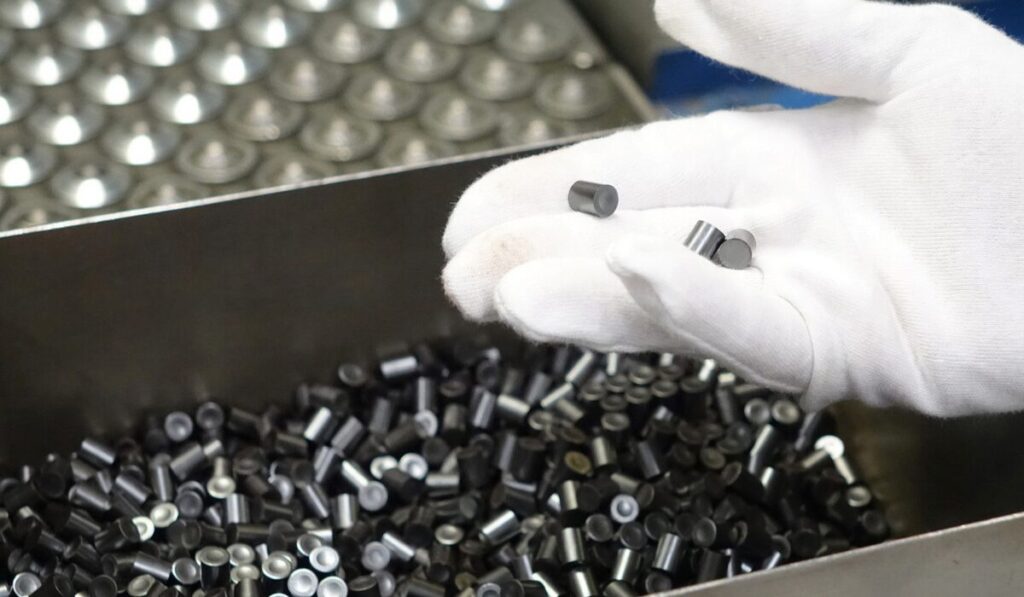 La nueva guerra tecnológica no es por chips, sino por uranio: el combustible que decidirá el futuro de la IA