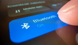 Bluesnarfing: el ataque invisible por Bluetooth que puede vaciar tu celular sin aviso