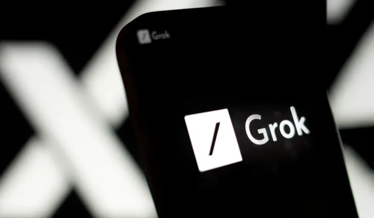 Grok en el ojo del huracán: millones de imágenes sexualizadas sacuden a X en días