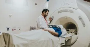 Angeles Health System de Grupo Vazol, dirigida por Olegario Vázquez Aldir, presentó Aisha MRI.