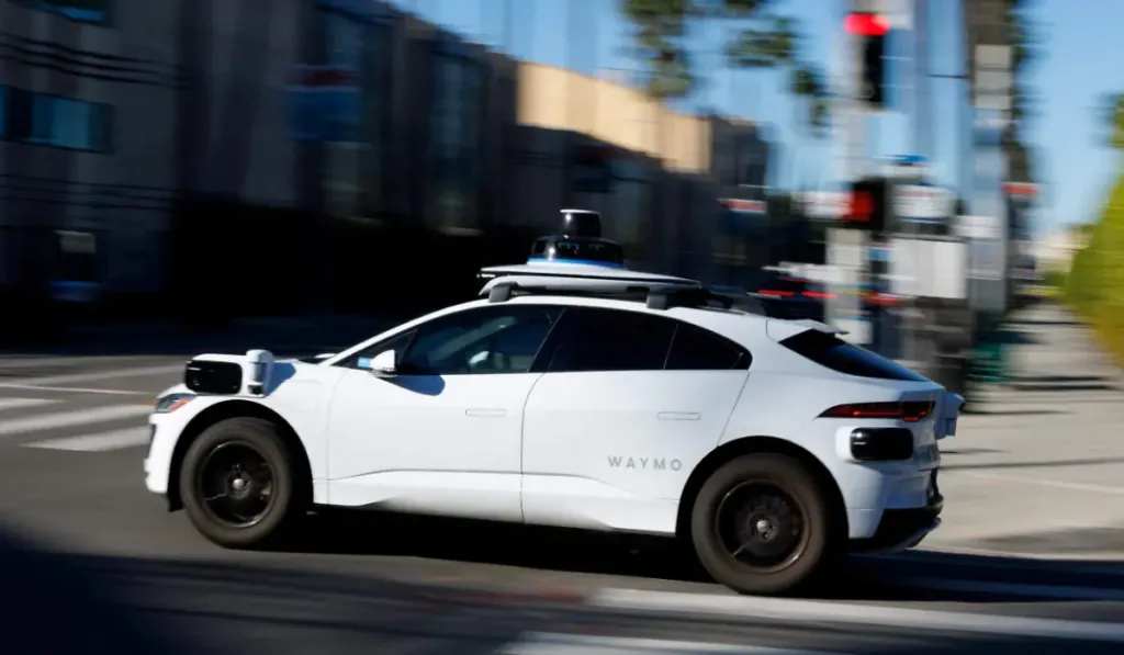 Uber y Nvidia pisan el acelerador: así serán los robotaxis de Uber y Nvidia pisan el acelerador: a