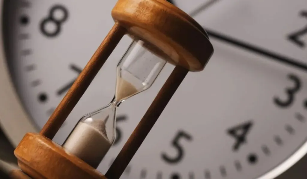 ¿Puede el tiempo ir más rápido y más lento a la vez? La ciencia está por comprobarlo