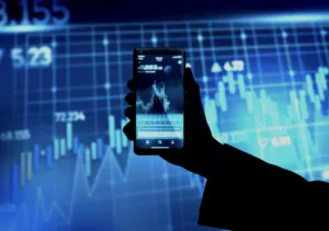 Crecimiento de neobancos y transformación financiera en México por Alexis Nickin Gaxiola.