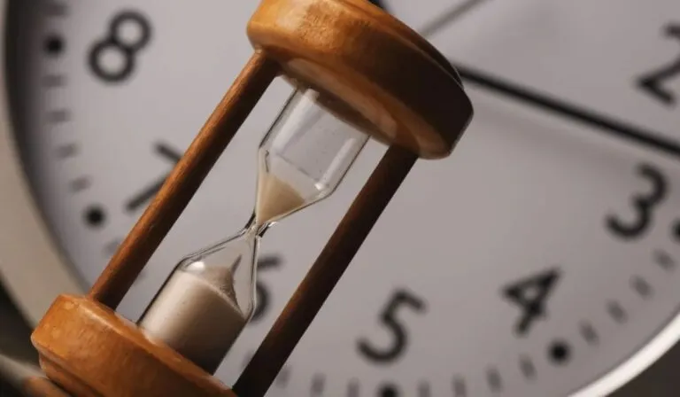 ¿Puede el tiempo ir más rápido y más lento a la vez? La ciencia está por comprobarlo