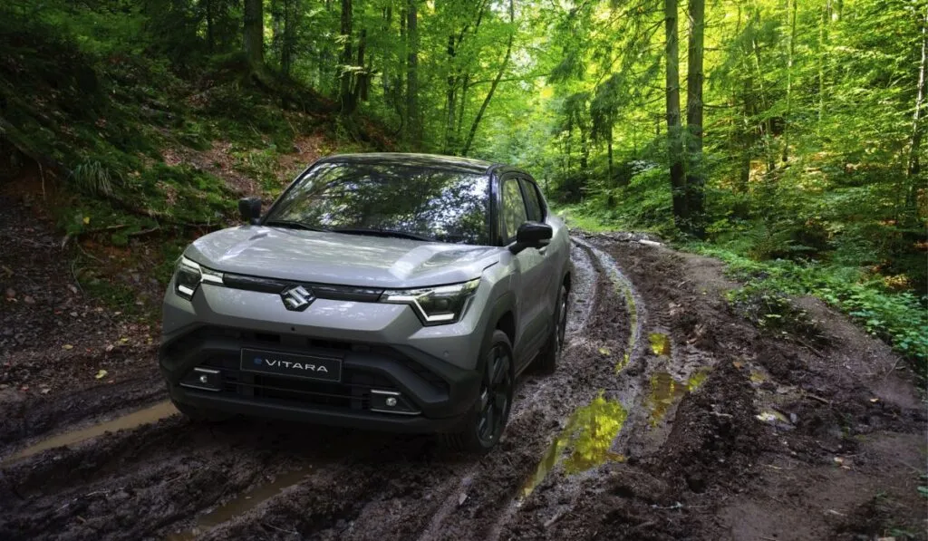 Suzuki entra a la era eléctrica: así es el nuevo e Vitara con más de 400 km de autonomía