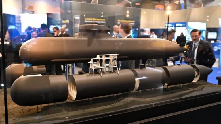 Aukus desarrolla drones submarinos para reforzar la seguridad marítima y proteger cables submarinos estratégicos.