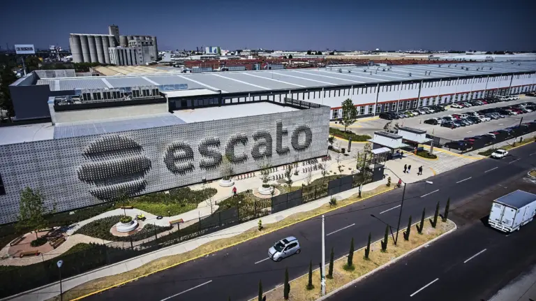 Escato impulsa el mercado de mobiliario corporativo con rigor industrial