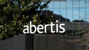 IBM moderniza la infraestructura tecnológica de Abertis con SAP S/4HANA para fortalecer la movilidad inteligente y la eficiencia.