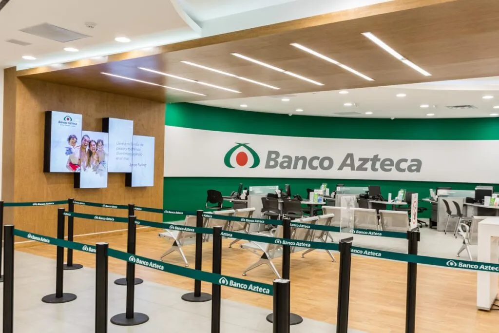 Premian a Banco Azteca por su impacto en la educación financiera