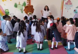 Alumnos, maestros y familias participan en actividades sobre convivencia, ciudadanía digital y prevención del acoso escolar, de los cuales habla Seguiritech.